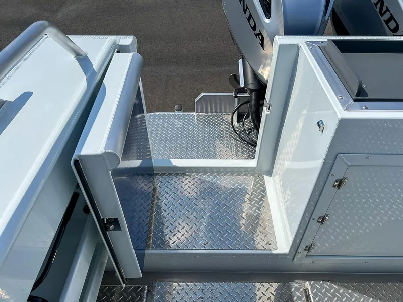 Slide: The Image of 2022 Hewescraft 290 Adventure boat deck with Honda outboard motors. - 24