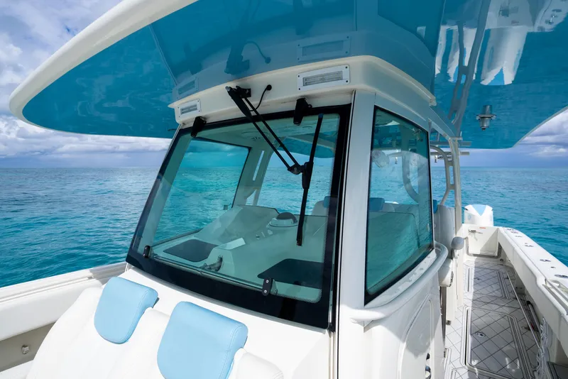 Slide: The Image of 2018 Hydra-Sports 4200 Siesta boat on clear blue ocean. - 27