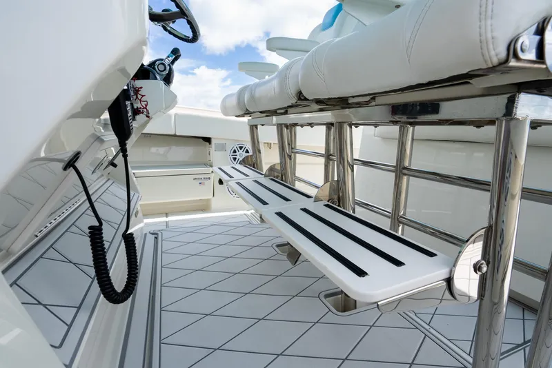 Slide: The Image of 2018 Hydra-Sports 4200 Siesta boat interior with seating and deck view. - 34