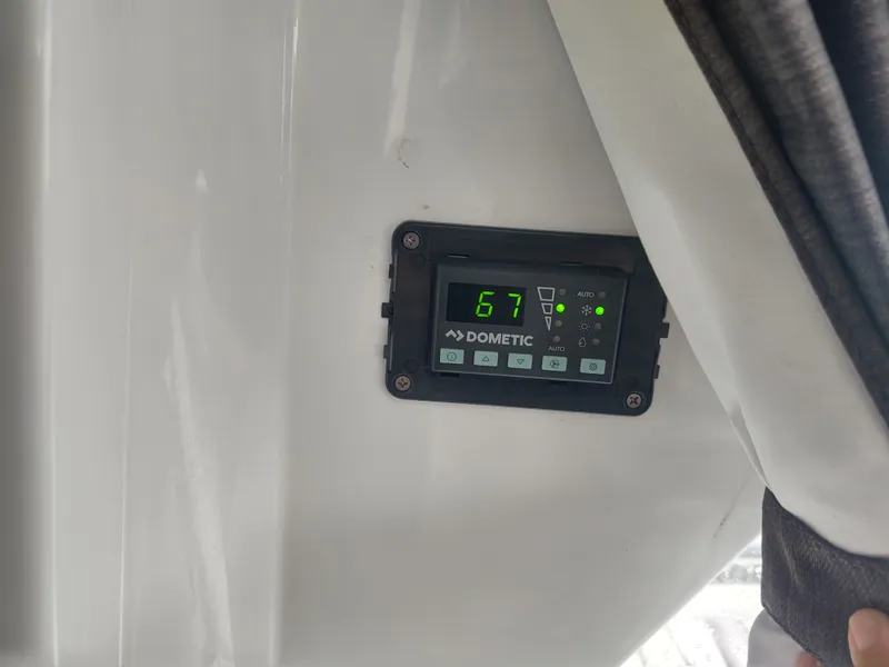 Slide: The Image of Take Five air conditioning  - 26