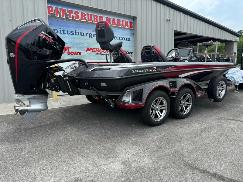 Slide: The Image of 2025 Ranger Z521R boat with powerful outboard motor at Pittsburg Marine. - 15