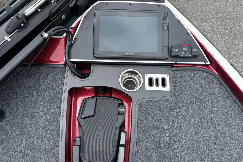 Slide: The Image of Control panel of 2025 Ranger Z521R boat with Garmin display and foot pedal. - 3