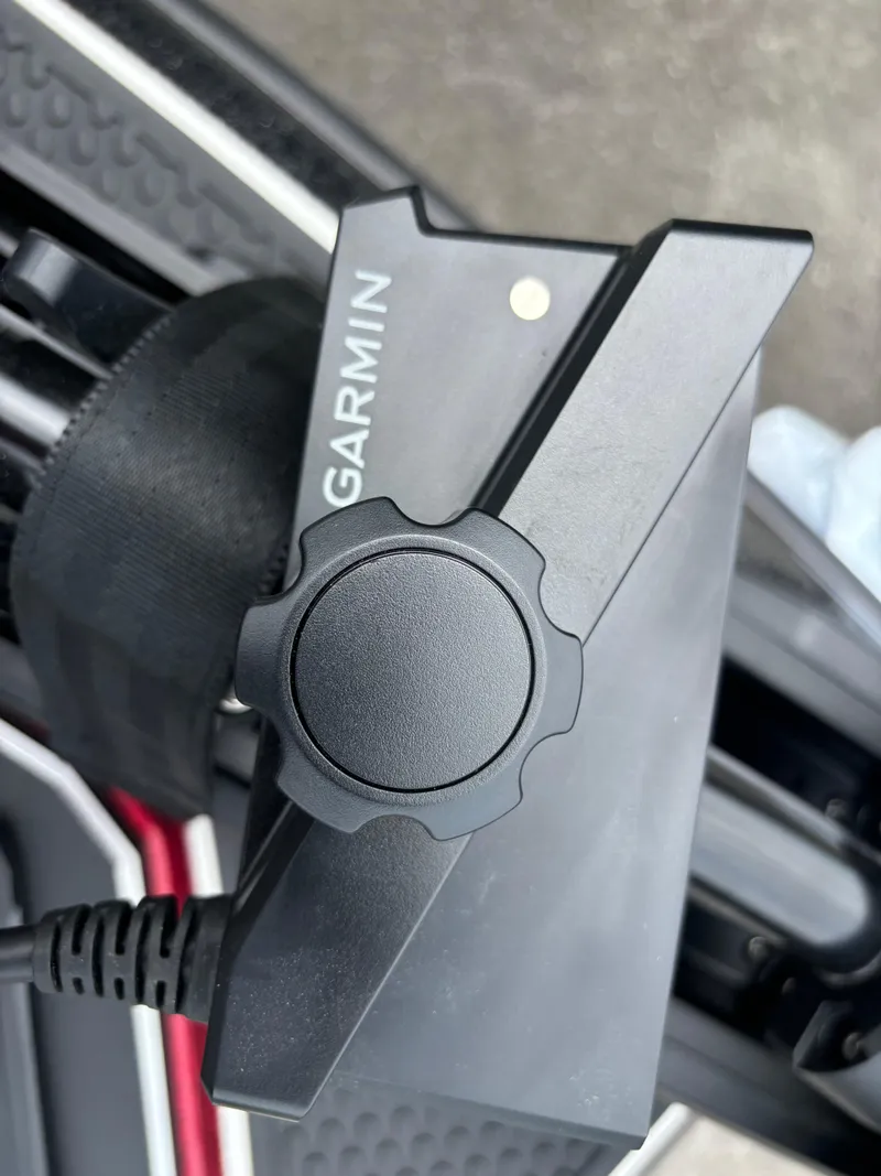 Slide: The Image of Close-up of Garmin device on 2025 Ranger Z521R boat. - 4