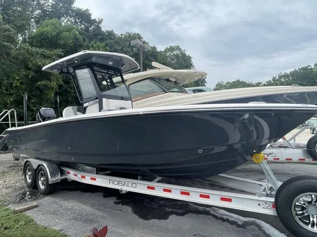 Slide: The Image of Robalo 266 Cayman 2023 - 1
