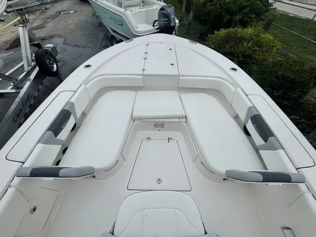 Slide: The Image of Robalo 266 Cayman 2023 - 16