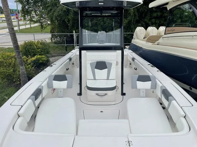 Slide: The Image of Robalo 266 Cayman 2023 - 19