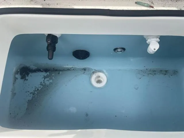 Slide: The Image of Skeeter SX210 2023 - 18