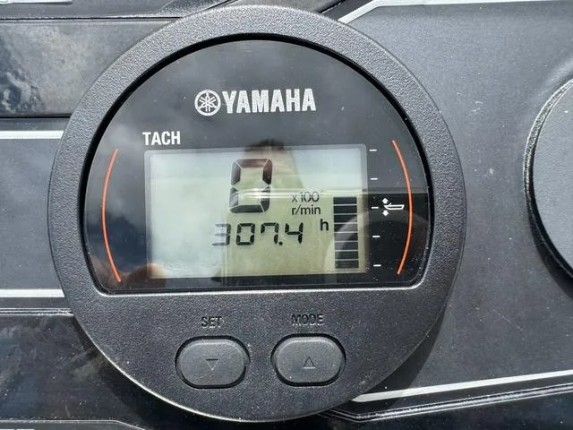 Slide: The Image of Skeeter SX210 2021 - 21