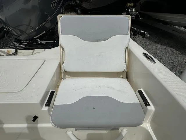 Slide: The Image of Skeeter SX210 2021 - 27