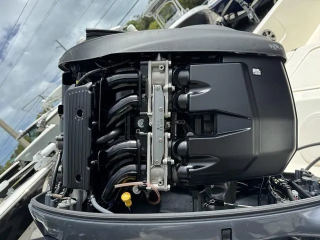 Slide: The Image of Skeeter SX210 2021 - 28