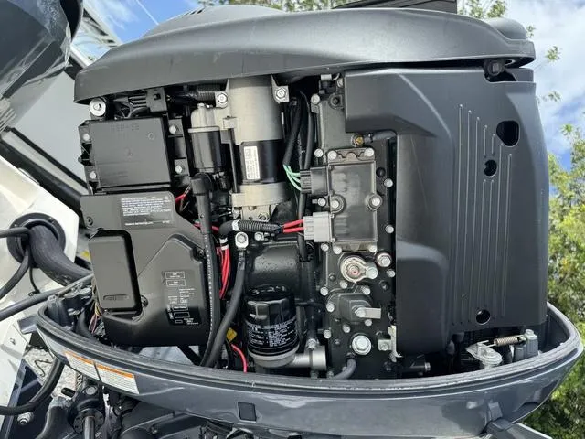 Slide: The Image of Skeeter SX210 2021 - 29