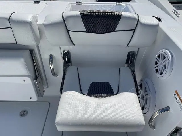 Slide: The Image of Wellcraft 352 Fisherman 2023 - 11