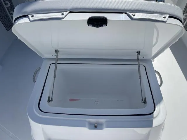 Slide: The Image of Wellcraft 352 Fisherman 2023 - 28