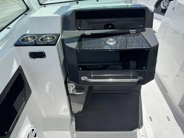 Slide: The Image of Blackfin 302 DC 2024 - 24