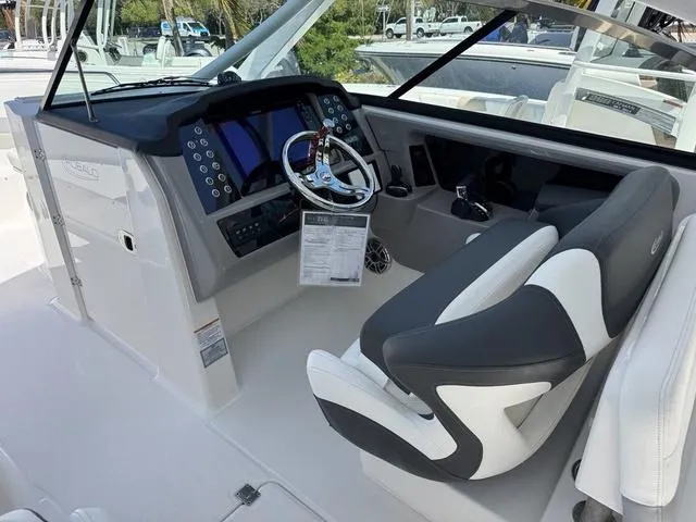 Slide: The Image of Robalo R317 Dual Console 2024 - 17