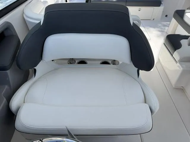 Slide: The Image of Robalo R317 Dual Console 2024 - 24