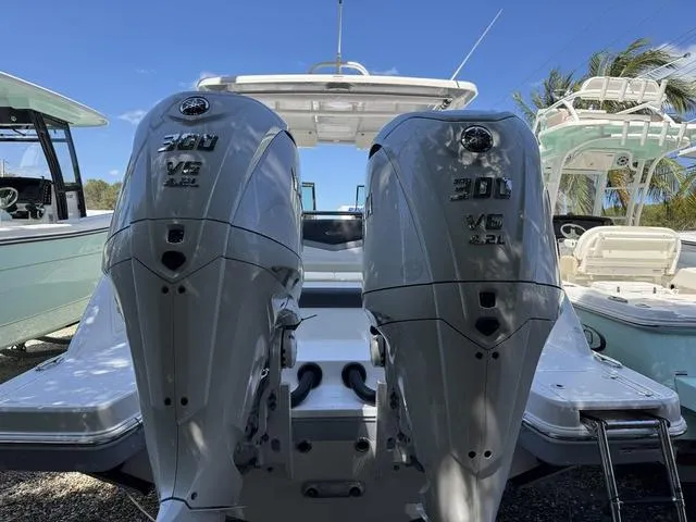 Slide: The Image of Robalo R317 Dual Console 2024 - 3