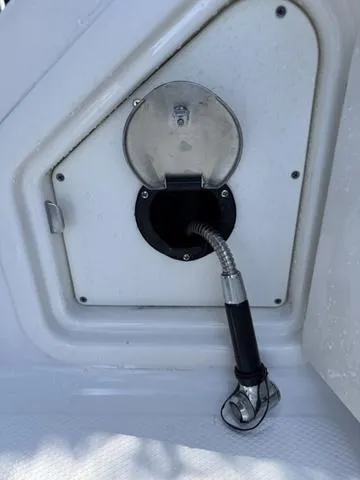 Slide: The Image of Robalo R317 Dual Console 2024 - 52