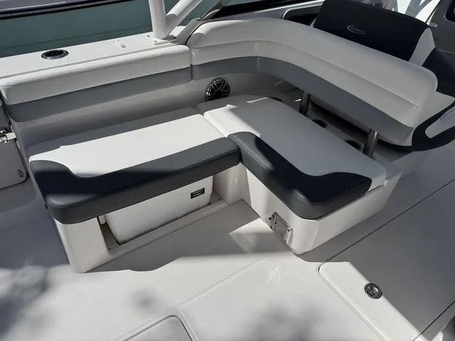 Slide: The Image of Robalo R317 Dual Console 2024 - 8