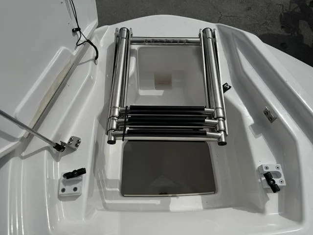 Slide: The Image of Yamaha SX220 2024 - 12