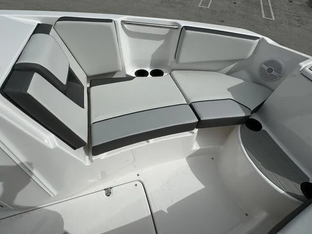 Slide: The Image of Yamaha SX220 2024 - 9