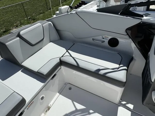 Slide: The Image of Yamaha SX250 2024 - 21