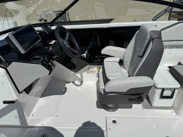 Slide: The Image of Yamaha SX250 2024 - 23