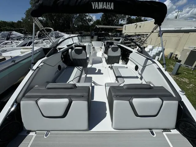 Slide: The Image of Yamaha SX250 2024 - 6