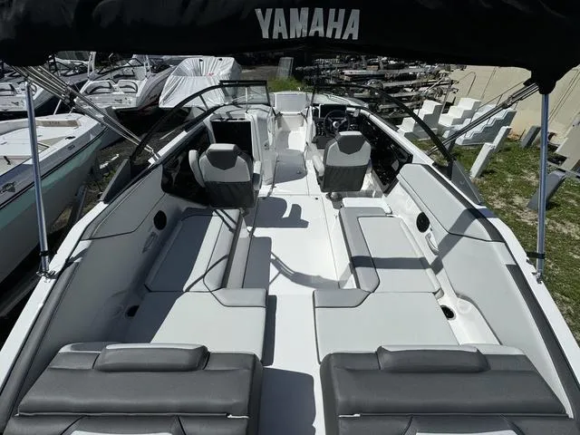 Slide: The Image of Yamaha SX250 2024 - 7