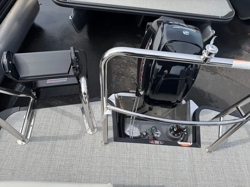 Slide: The Image of Harris Cruiser 210 2025 - 11
