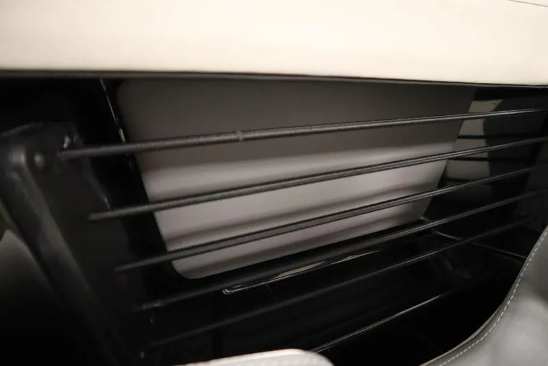 Slide: The Image of Heyday H22 2024 - 100