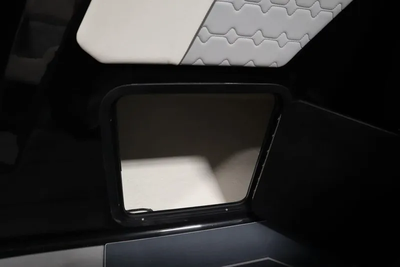 Slide: The Image of Heyday H22 2024 - 82