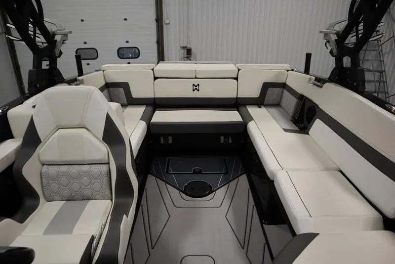 Slide: The Image of Heyday H22 2024 - 83