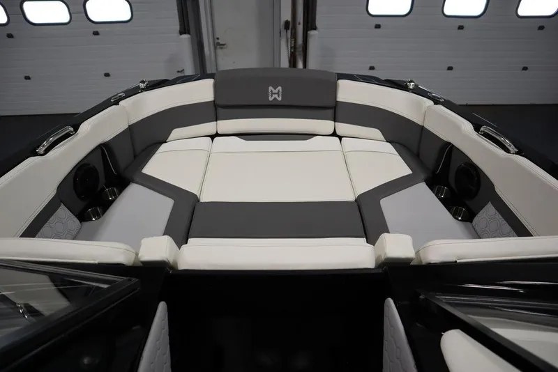 Slide: The Image of Heyday H22 2024 - 88