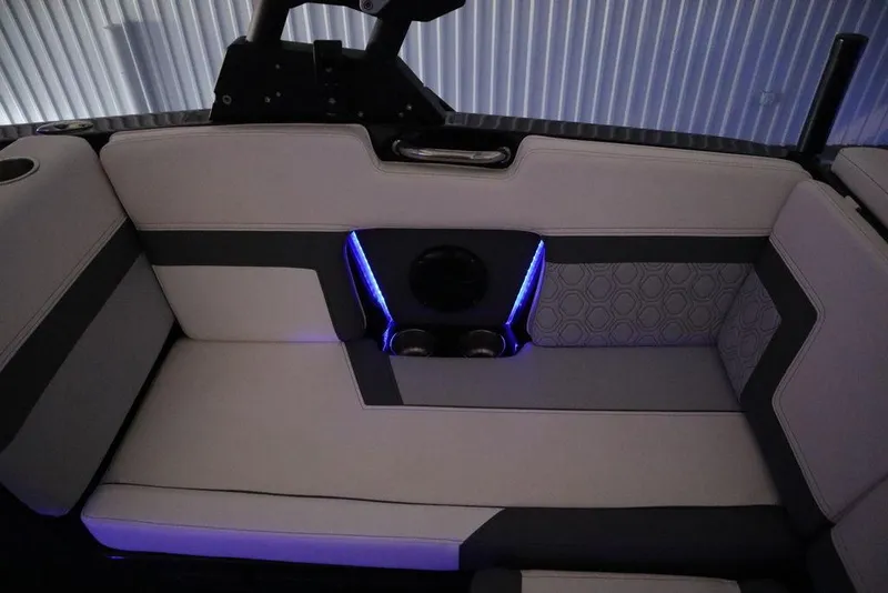 Slide: The Image of Heyday H22 2024 - 96