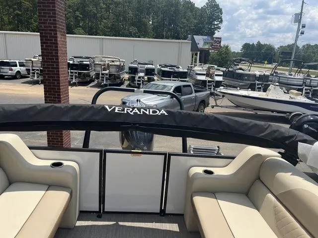 Slide: The Image of Veranda Vista22RC 2025 - 19