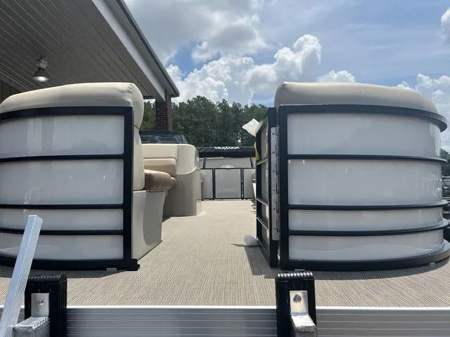 Slide: The Image of Veranda Vista22RC 2025 - 3