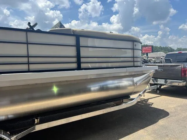 Slide: The Image of Veranda Vista22RC 2025 - 5