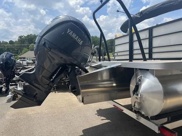 Slide: The Image of Veranda Vista22RC 2025 - 7