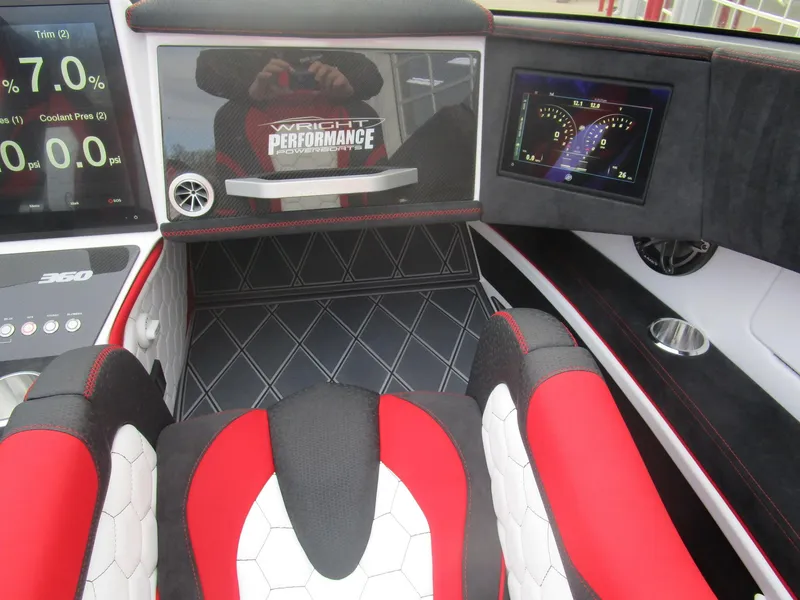 Slide: The Image of Wright Performance 360 2020 dashboard with digital displays and red-black seats. - 30