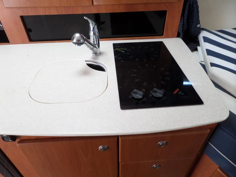 Slide: The Image of Bayliner 320 Cruiser 2008 - 56