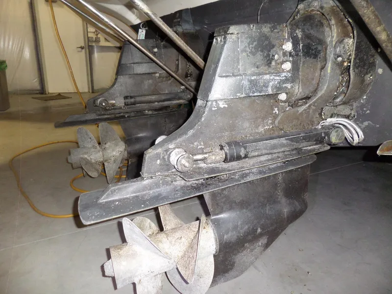 Slide: The Image of Bayliner 320 Cruiser 2008 - 60