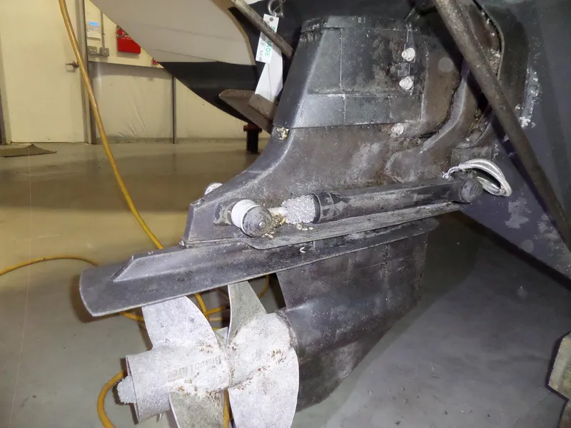 Slide: The Image of Bayliner 320 Cruiser 2008 - 62