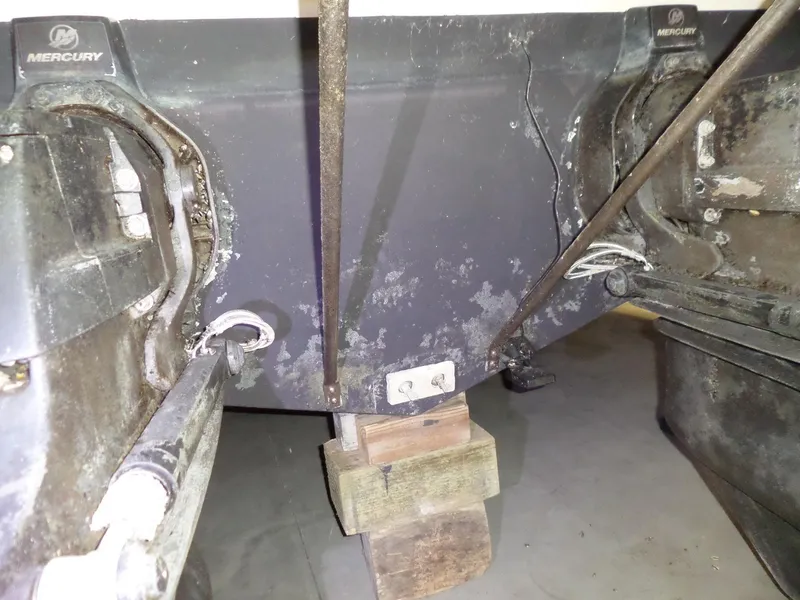 Slide: The Image of Bayliner 320 Cruiser 2008 - 64