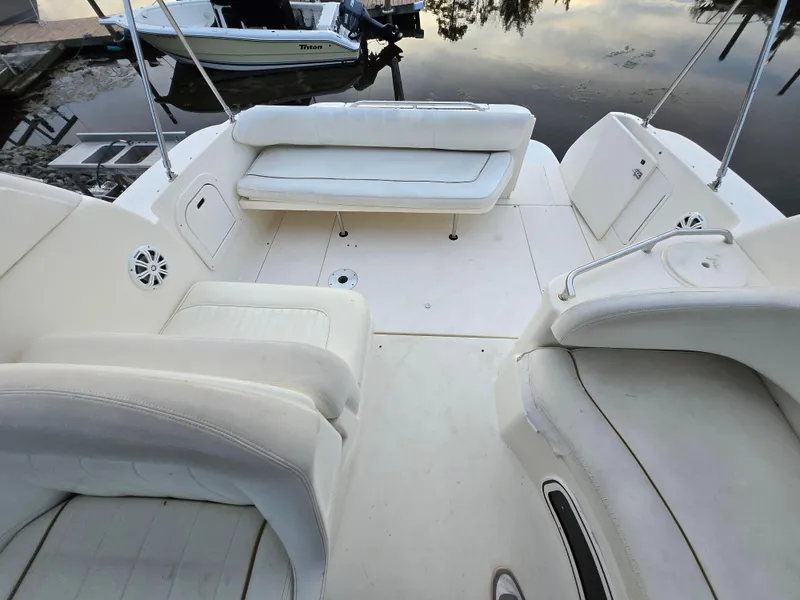 Slide: The Image of Sea Ray 290 Sundancer 1999 - 52