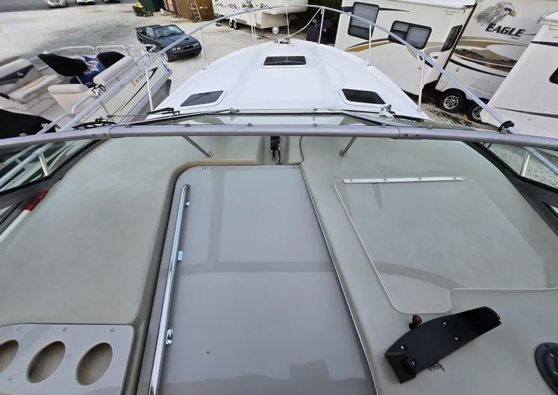 Slide: The Image of Sea Ray 290 Sundancer 1999 - 54