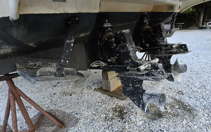 Slide: The Image of Sea Ray 290 Sundancer 1999 - 57