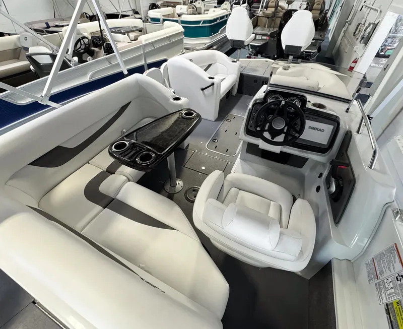 Slide: The Image of Princecraft Ventura 194 - 5