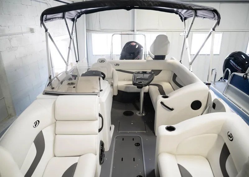 Slide: The Image of Princecraft Ventura 194 - 9