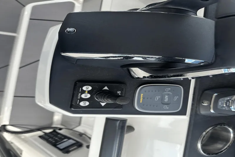 Slide: The Image of Saxdor 320 GTO 2025 - 19